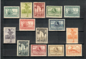 1929. Exposiciones de Sevilla Barcelona. Con fijasellos. Bien centrada. Edifil nº434/47.