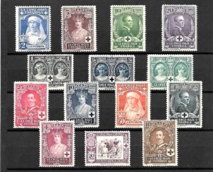 1926. Cruz Roja. Edifil 325/38. Con fijasellos.