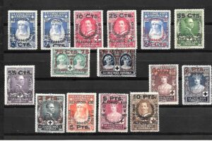 1927. Cruz Roja. Con fijasellos. Edifil 373/87